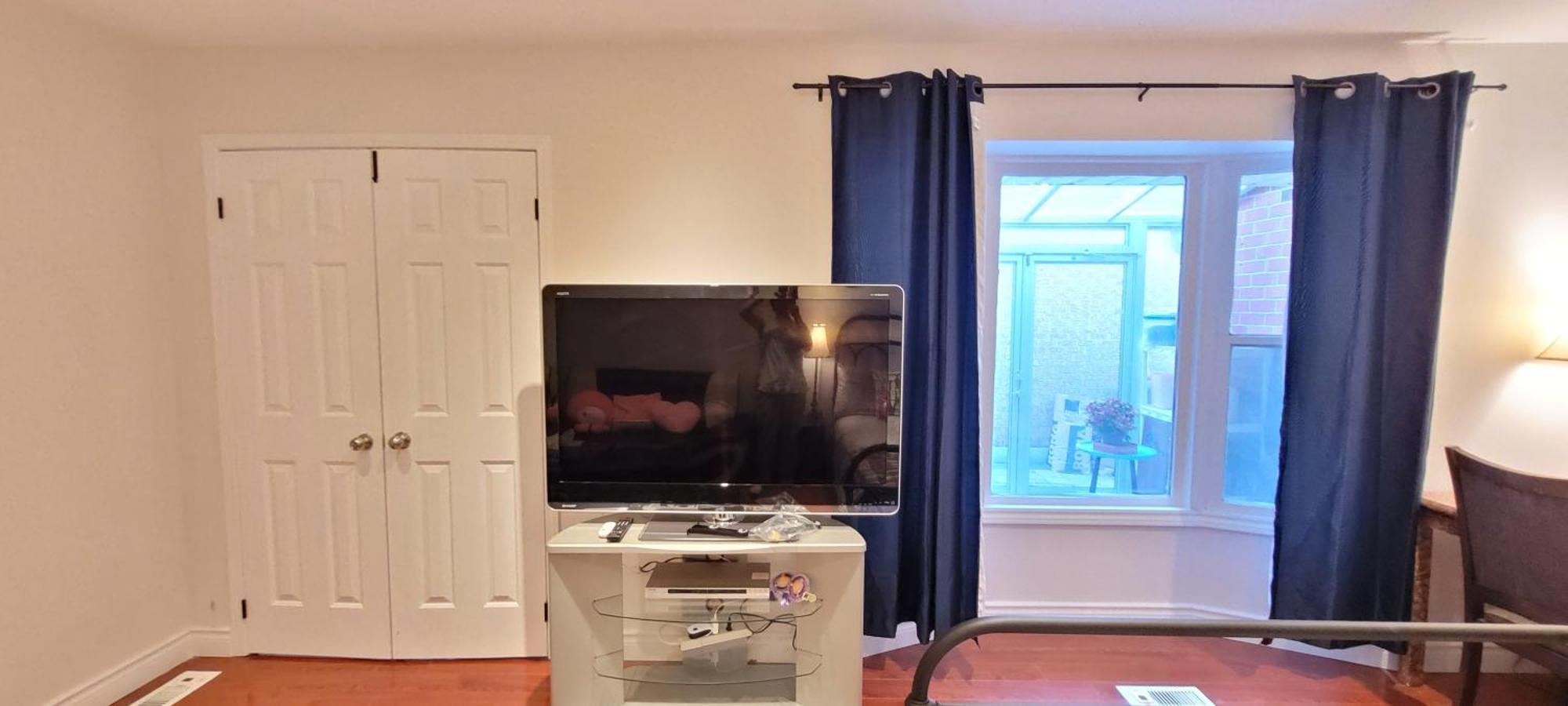 Mainfloor Spacious Room In Toronto Exterior foto